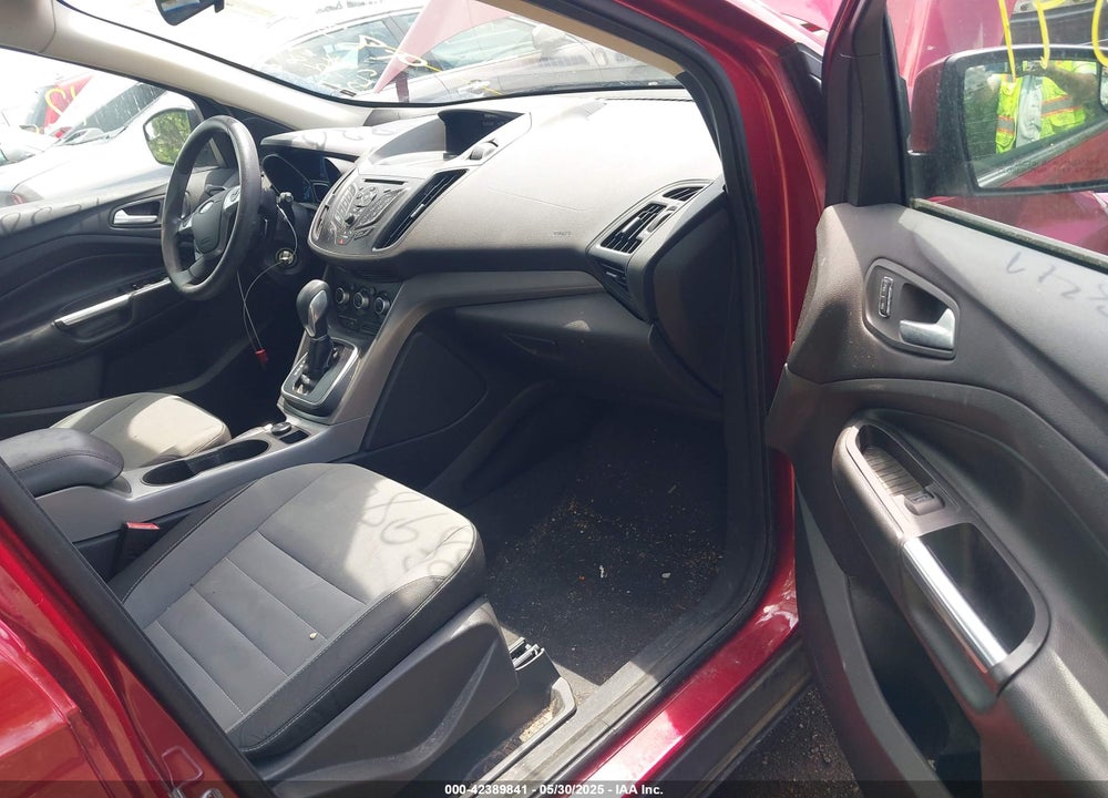 2013 FORD ESCAPE VIN: 1FMCU0GX6DUA98305