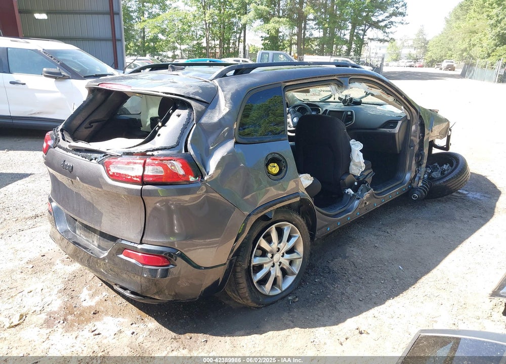 2018 JEEP CHEROKEE LATITUDE TECH CONNECT FWD VIN: 1C4PJLCB2JD605058