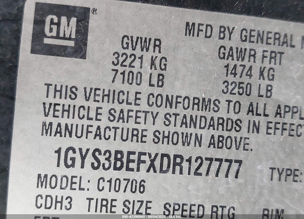 2013 CADILLAC ESCALADE VIN: 1GYS3BEFXDR127777