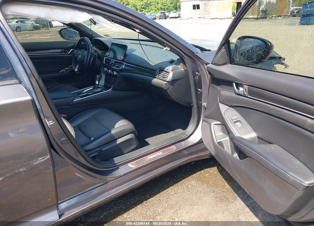 2018 HONDA ACCORD VIN: 1HGCV1F34JA098002