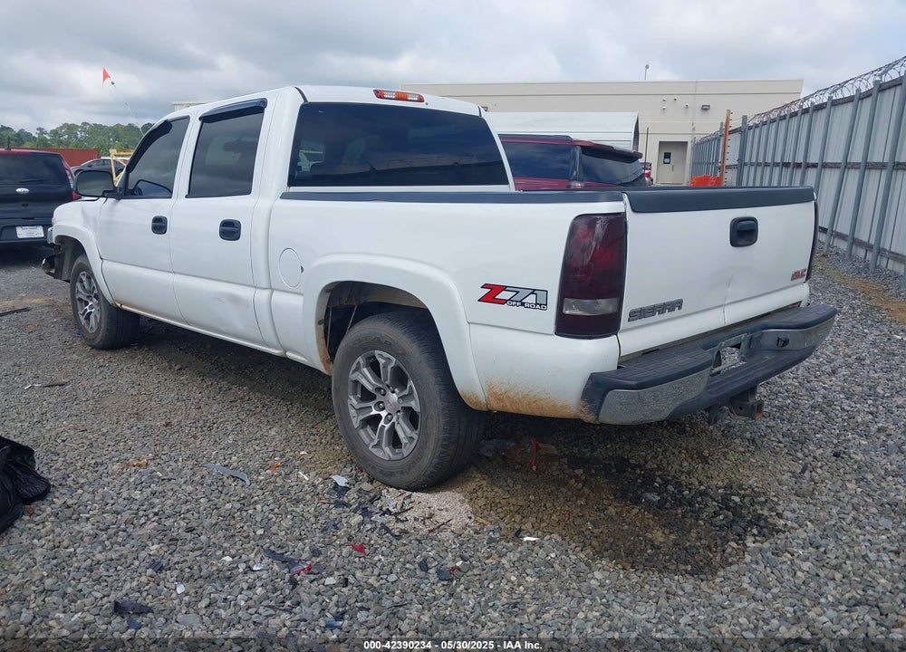 2005 GMC SIERRA 1500 SLE VIN: 2GTEK13T851282721