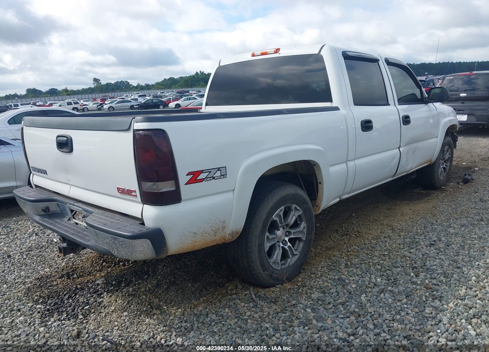 2005 GMC SIERRA 1500 SLE VIN: 2GTEK13T851282721