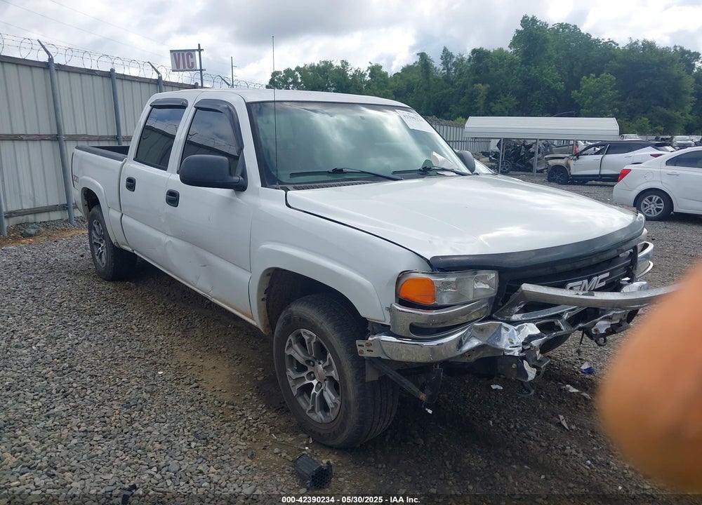 2005 GMC SIERRA 1500 SLE VIN: 2GTEK13T851282721