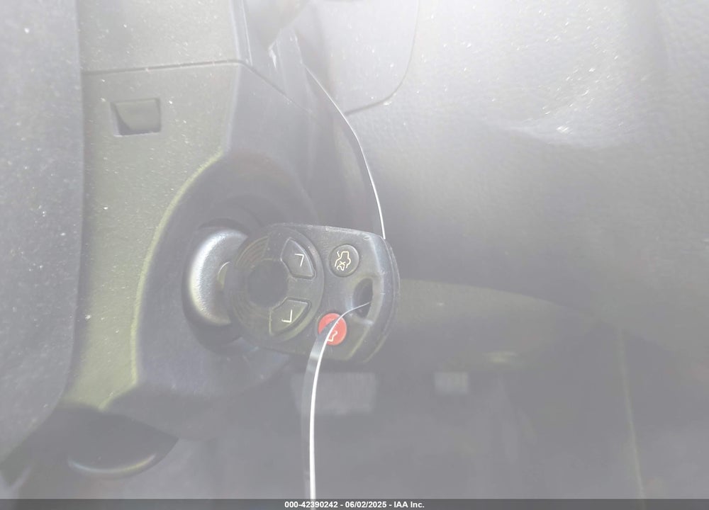 2015 FORD FOCUS SE VIN: 1FADP3F25FL230220