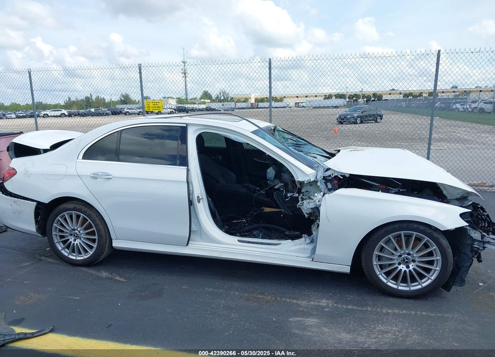 2022 MERCEDES-BENZ E VIN: W1KZF8DB8NB029005