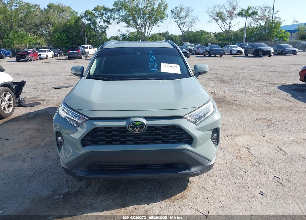 2020 TOYOTA RAV4 XLE VIN: 2T3W1RFV0LC067410