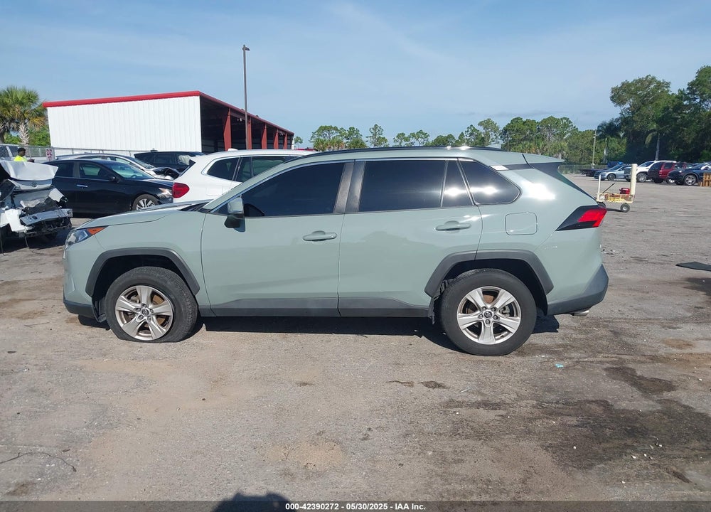 2020 TOYOTA RAV4 XLE VIN: 2T3W1RFV0LC067410