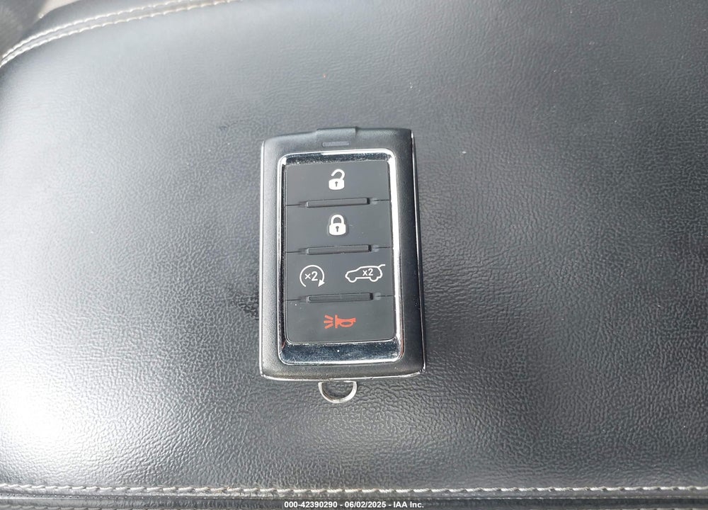 2023 JEEP GRAND CHEROKEE VIN: 1C4RJHAG2PC660094