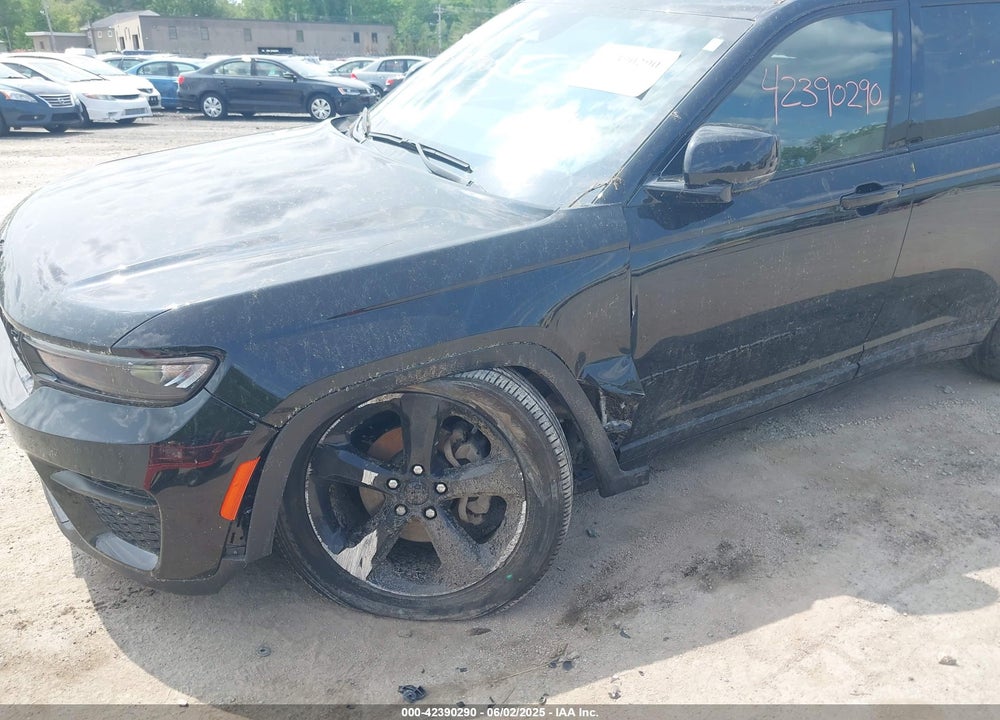 2023 JEEP GRAND CHEROKEE VIN: 1C4RJHAG2PC660094