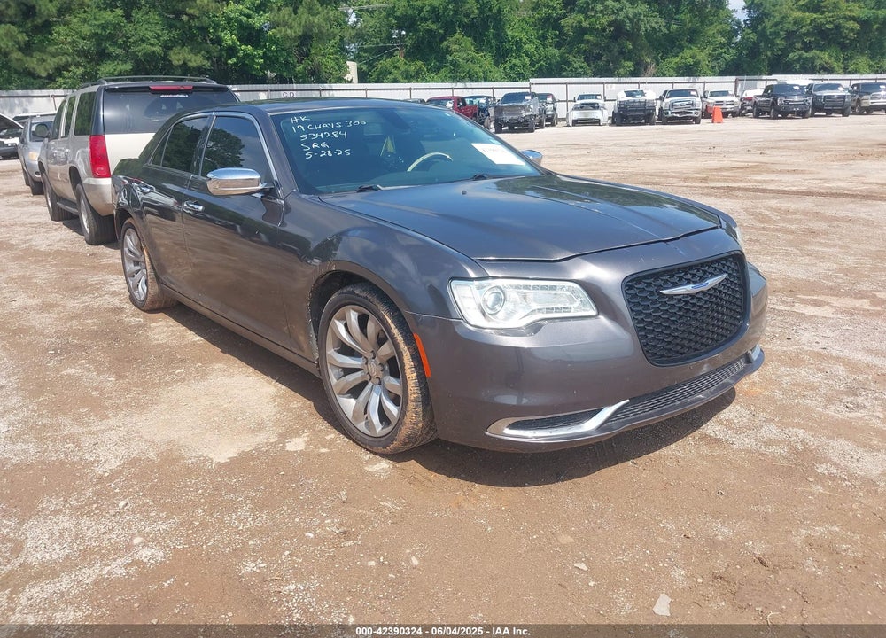 2019 CHRYSLER 300 VIN: 2C3CCAEG8KH534284