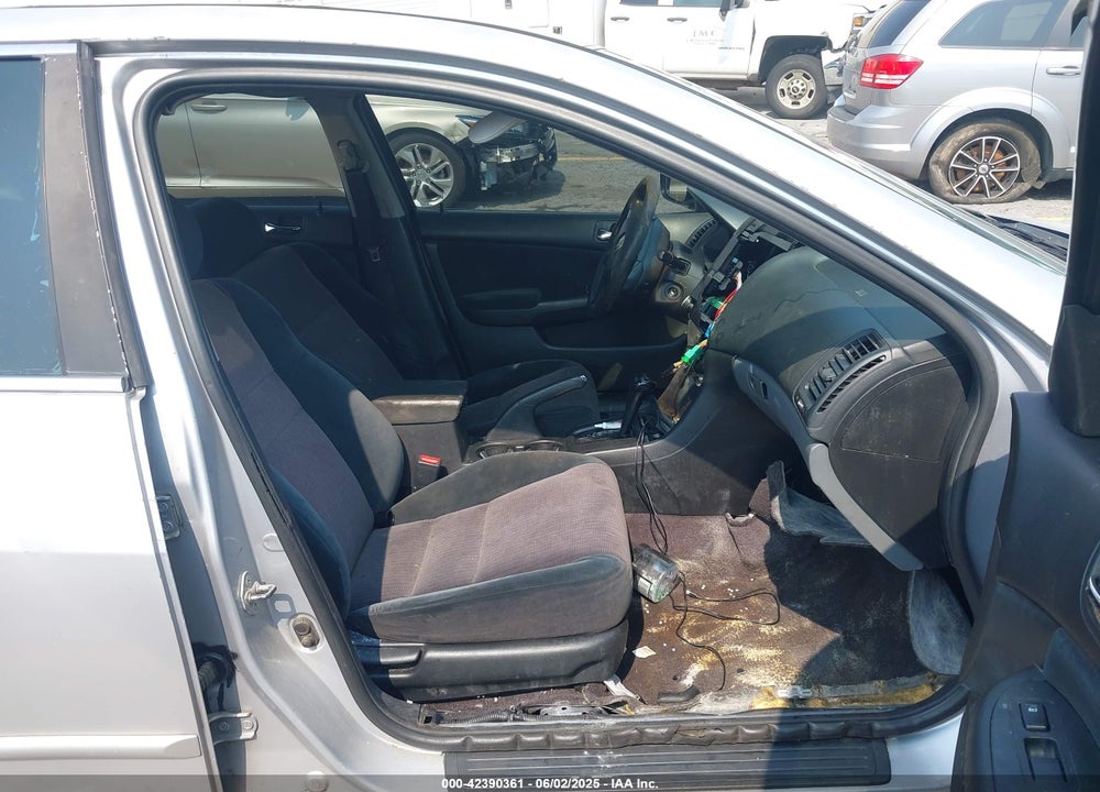 2003 HONDA ACCORD 2.4 LX VIN: 1HGCM56363A077018