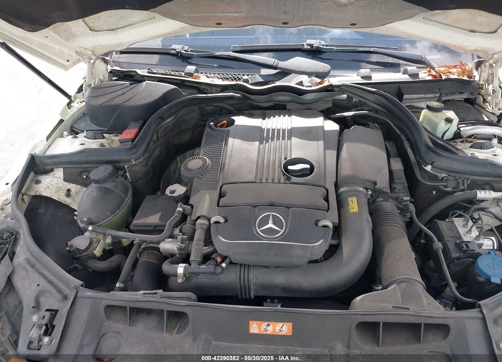 2012 MERCEDES-BENZ C CLASS VIN: WDDGF4HB3CA638628