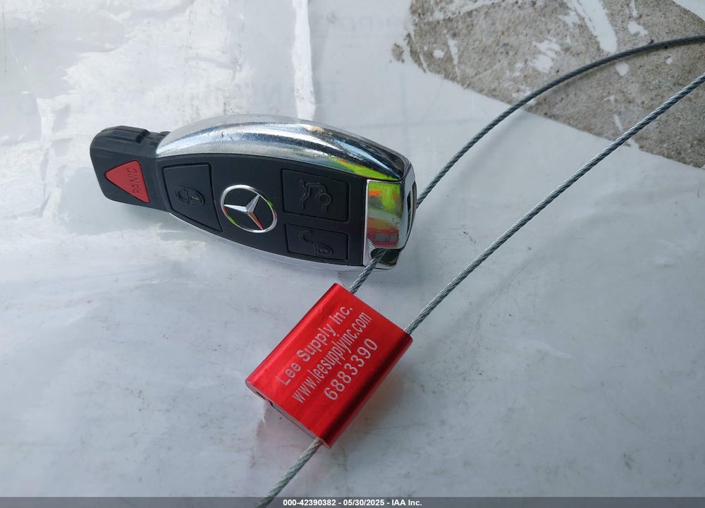 2012 MERCEDES-BENZ C CLASS VIN: WDDGF4HB3CA638628