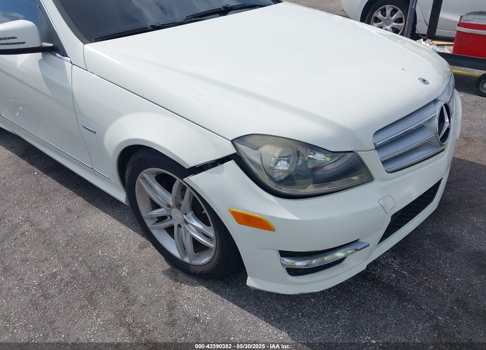 2012 MERCEDES-BENZ C CLASS VIN: WDDGF4HB3CA638628