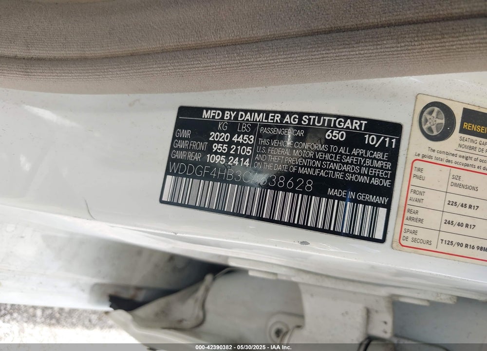2012 MERCEDES-BENZ C CLASS VIN: WDDGF4HB3CA638628