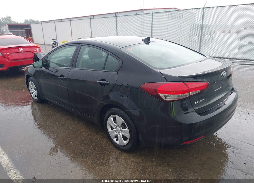 2018 KIA FORTE VIN: 3KPFK4A79JE210287