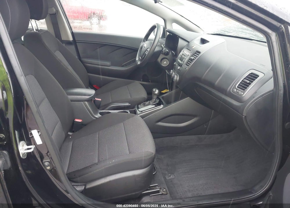 2018 KIA FORTE VIN: 3KPFK4A79JE210287