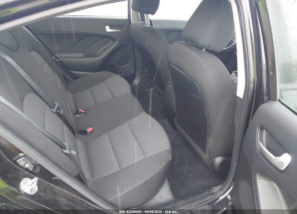 2018 KIA FORTE VIN: 3KPFK4A79JE210287