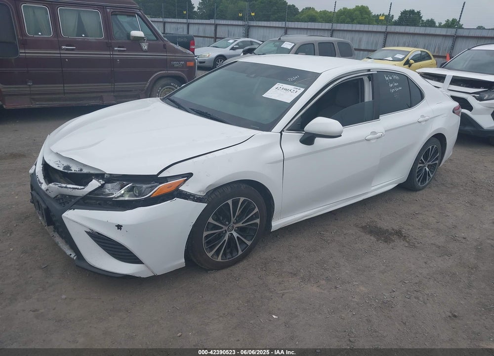 2020 TOYOTA CAMRY SE VIN: 4T1G11AK9LU930831