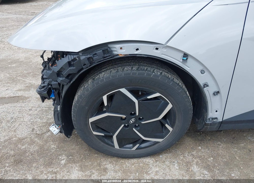 2022 HYUNDAI IONIQ 5 SEL VIN: KM8KNDAF0NU055189