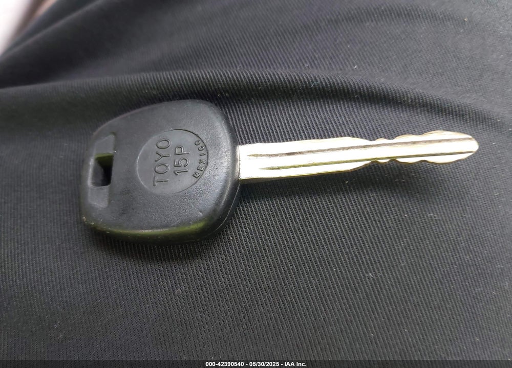 2004 TOYOTA CAMRY LE V6 VIN: 4T1BF32K24U070150