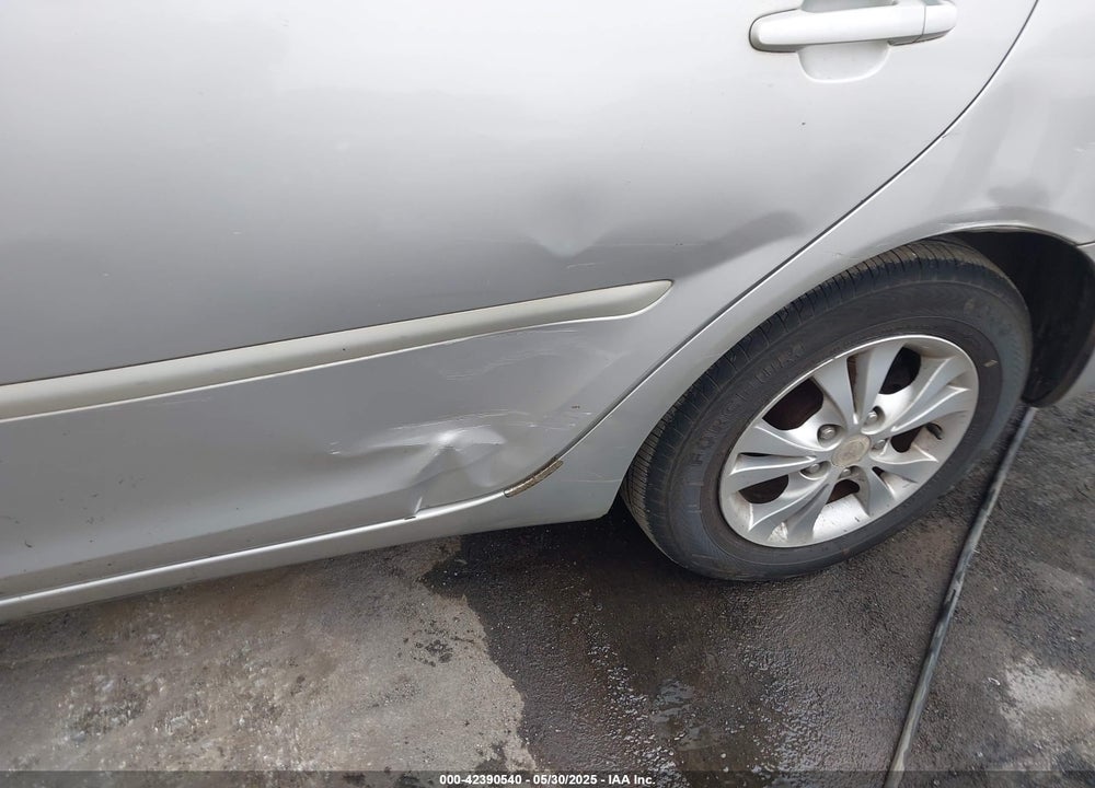 2004 TOYOTA CAMRY LE V6 VIN: 4T1BF32K24U070150