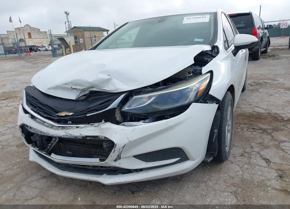 2018 CHEVROLET CRUZE LT AUTO VIN: 1G1BE5SMXJ7237863