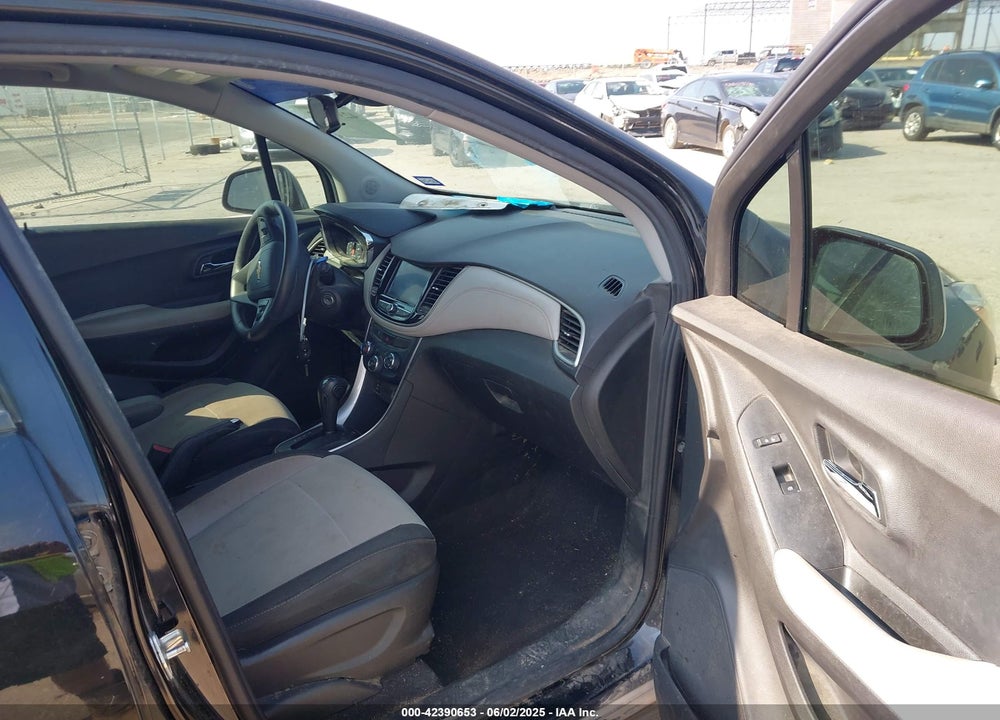 2020 CHEVROLET TRAX VIN: 3GNCJKSB5LL230068