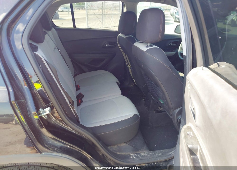 2020 CHEVROLET TRAX VIN: 3GNCJKSB5LL230068