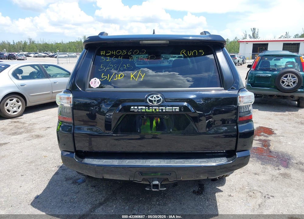 2021 TOYOTA 4RUNNER SR5 PREMIUM VIN: JTEFU5JR7M5239221