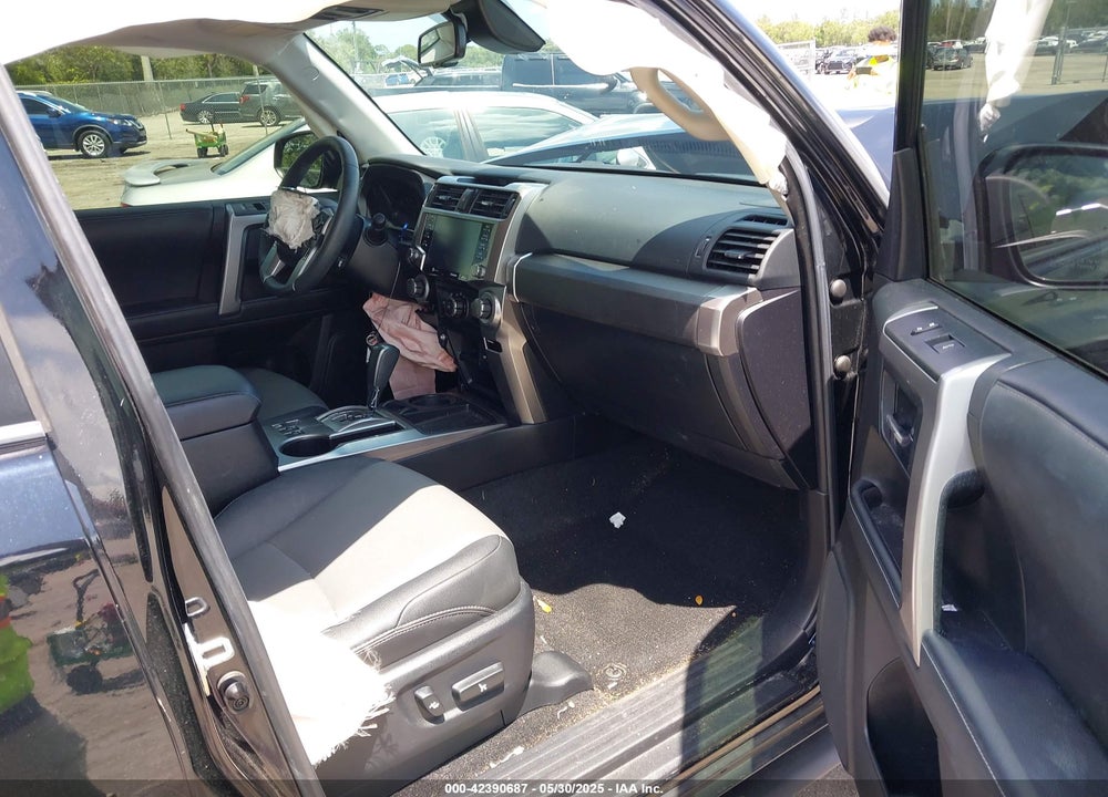 2021 TOYOTA 4RUNNER SR5 PREMIUM VIN: JTEFU5JR7M5239221