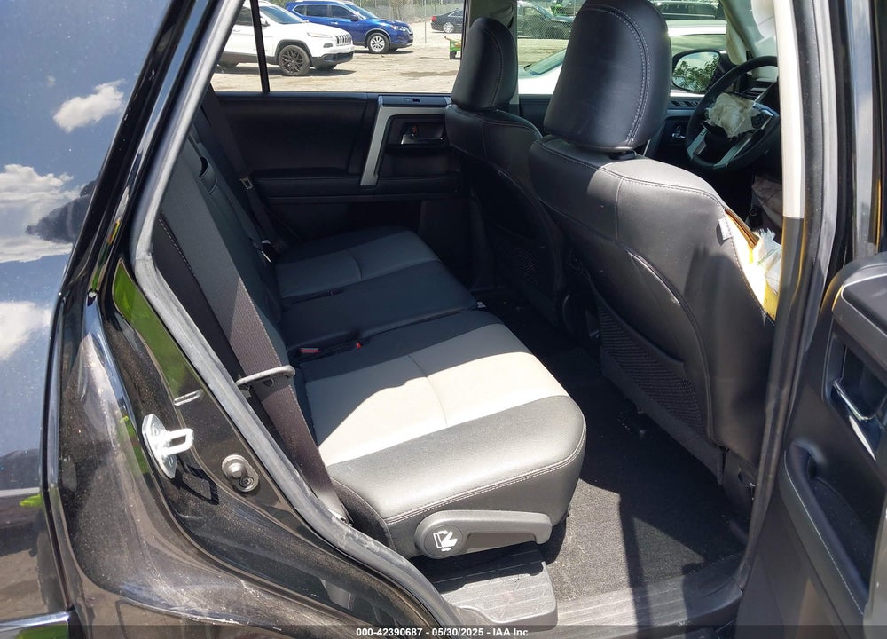 2021 TOYOTA 4RUNNER SR5 PREMIUM VIN: JTEFU5JR7M5239221