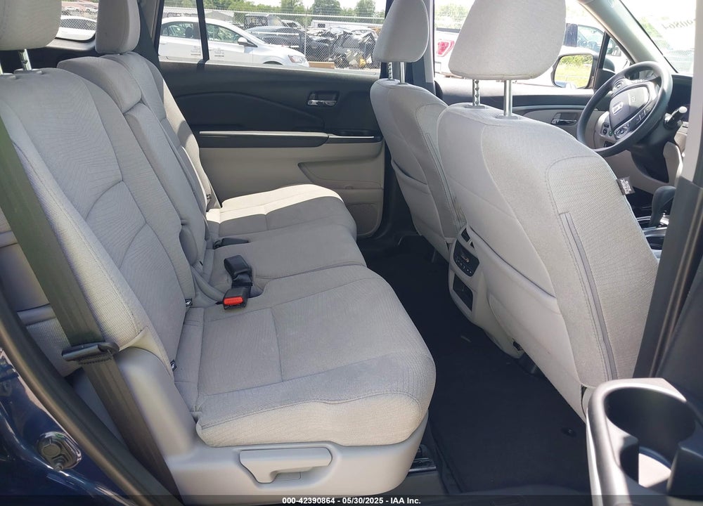 2018 HONDA PILOT EX VIN: 5FNYF6H35JB063021