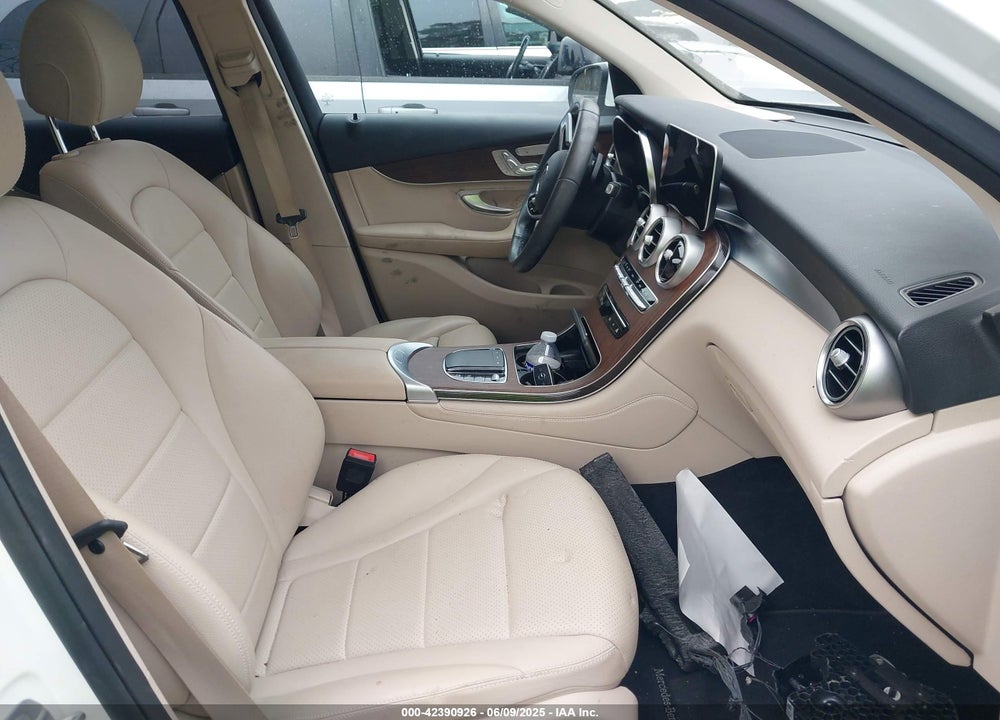 2021 MERCEDES-BENZ GLC 300 SUV VIN: W1N0G8DB6MF874838