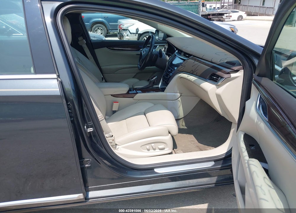 2013 CADILLAC XTS VIN: 2G61T5S38D9220243