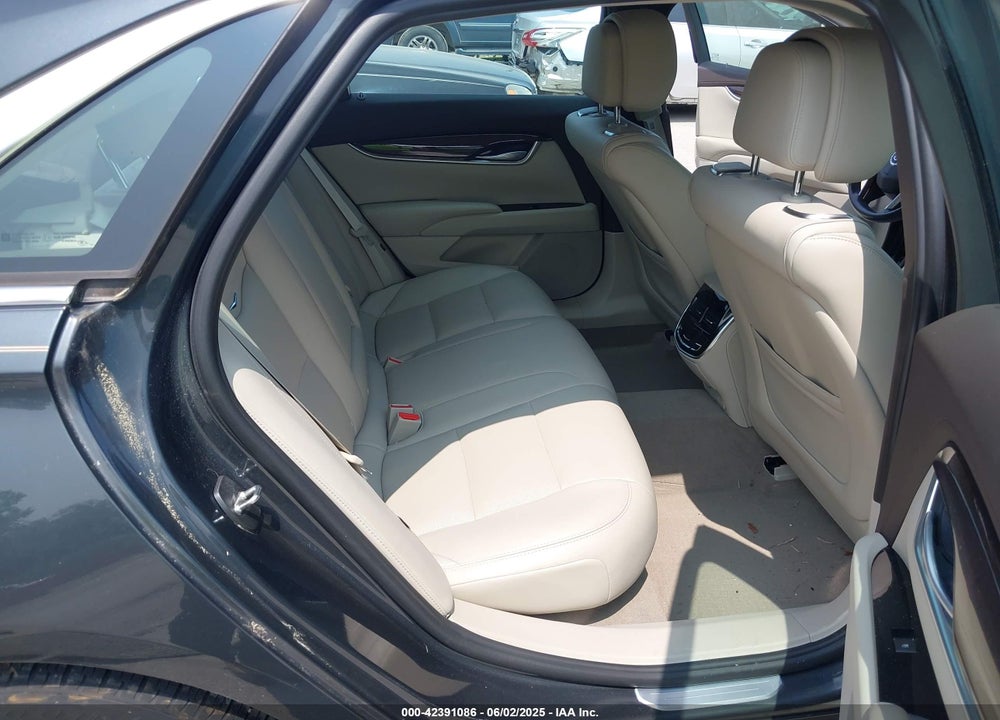 2013 CADILLAC XTS VIN: 2G61T5S38D9220243
