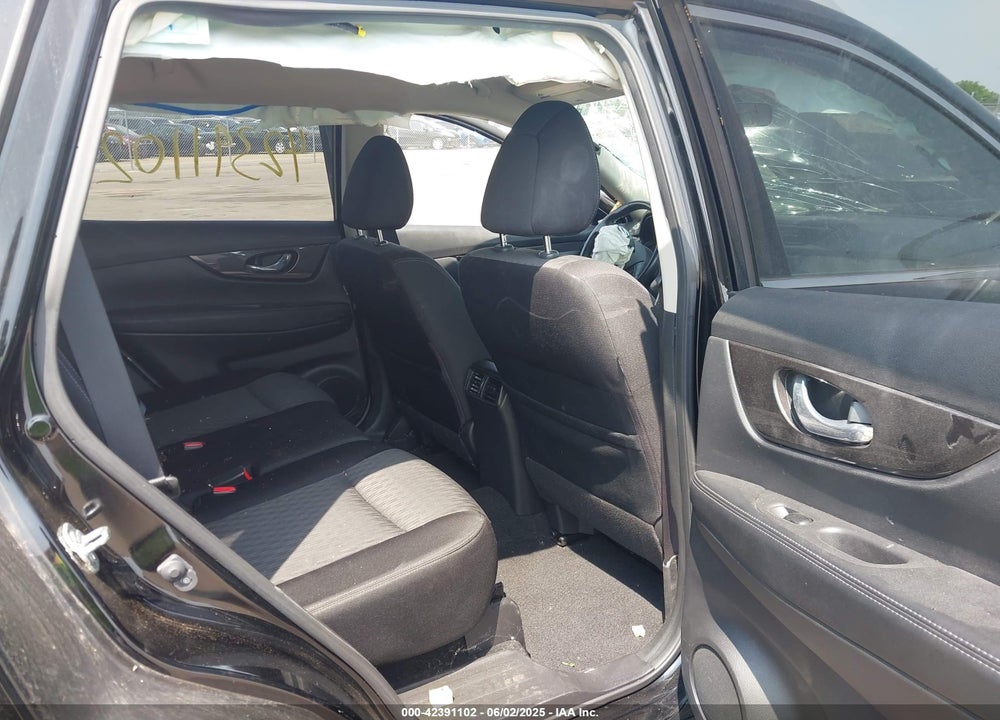 2018 NISSAN ROGUE VIN: JN8AT2MV4JW312368