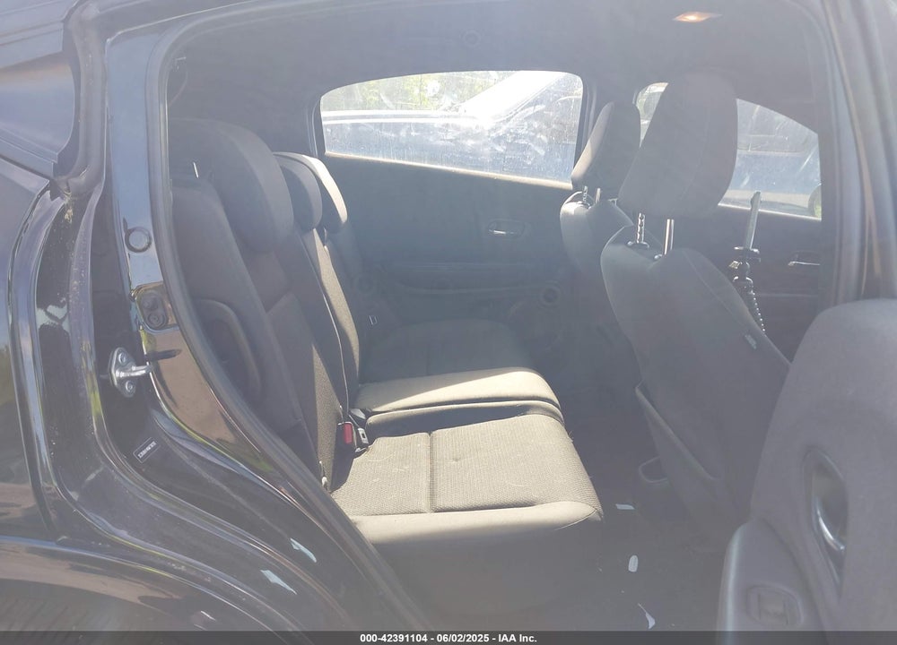 2019 HONDA HR-V VIN: 3CZRU6H14KM738292