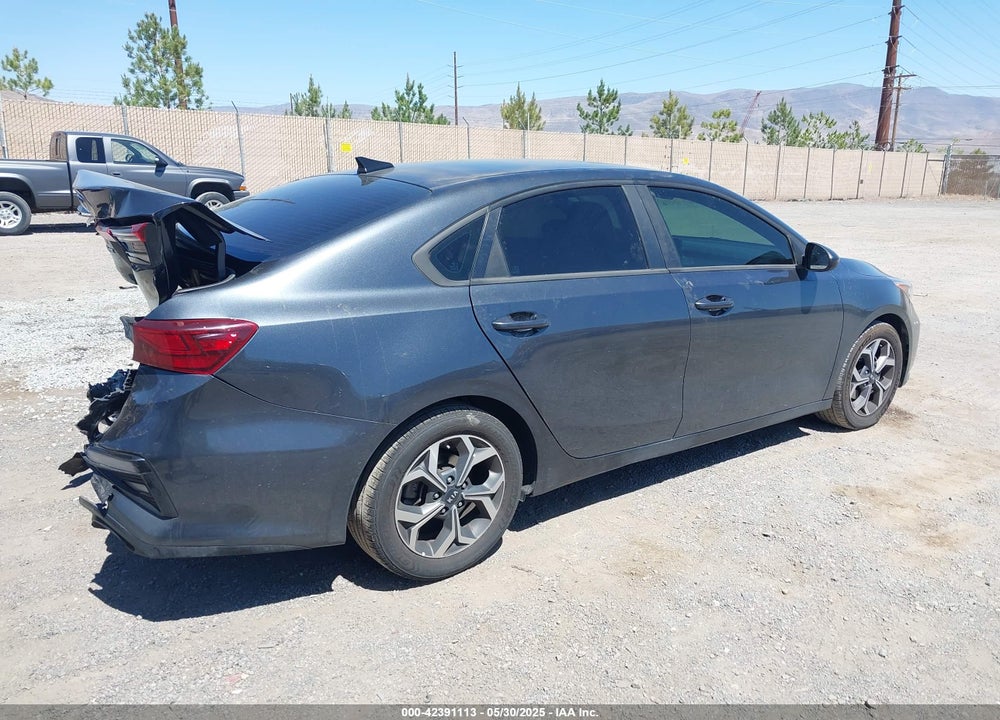 2020 KIA FORTE LXS VIN: 3KPF24AD5LE152879