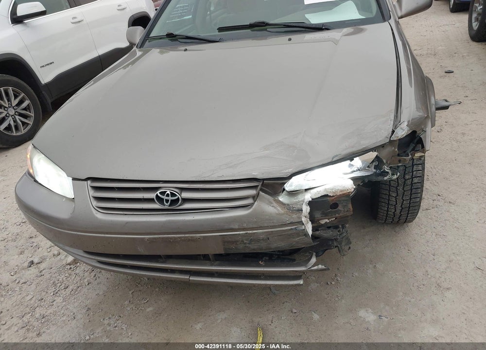 1999 TOYOTA CAMRY CE VIN: 4T1BG22K6XU579170