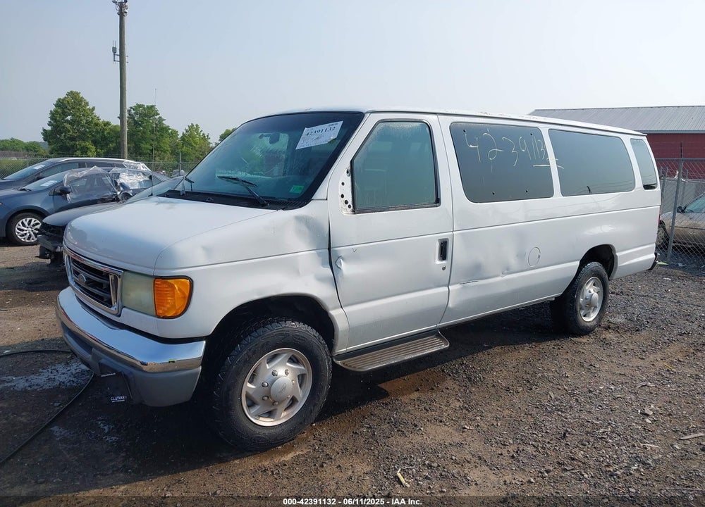 2004 FORD E-350 SUPER DUTY XL/XLT VIN: 1FBSS31L84HA63095