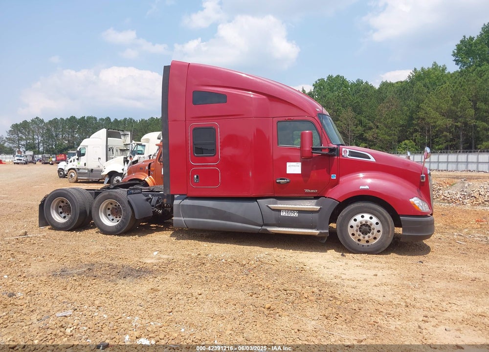 2015 KENWORTH CONSTRUCTION T680 VIN: 1XKYDP9X5FJ454283
