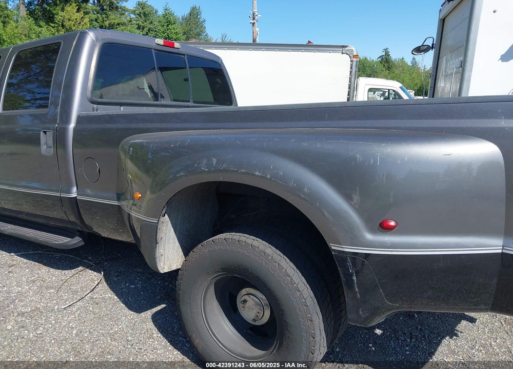 2003 FORD F-350 LARIAT/XL/XLT VIN: 1FTWW32PX3ED31602