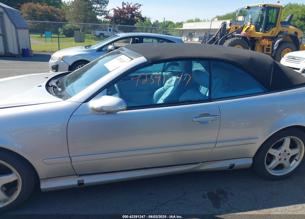 2002 MERCEDES-BENZ CLK 430 VIN: WDBLK70G12T129233