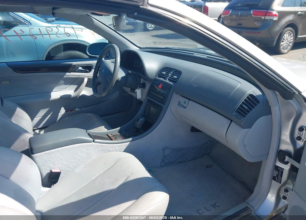 2002 MERCEDES-BENZ CLK 430 VIN: WDBLK70G12T129233