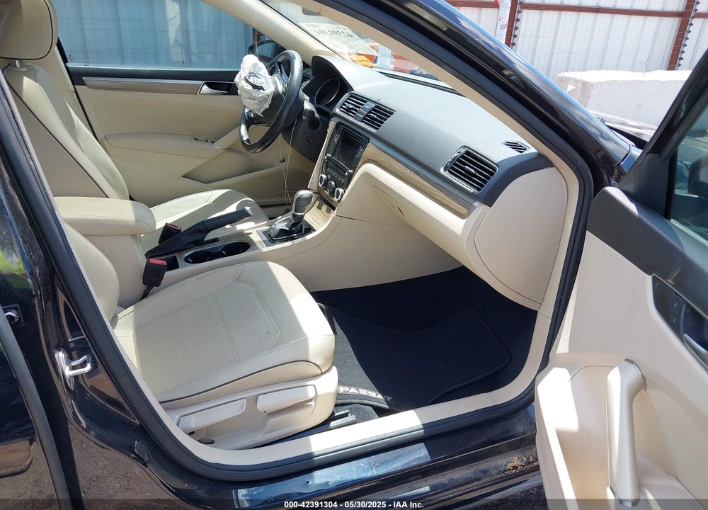 2018 VOLKSWAGEN PASSAT 2.0T SE VIN: 1VWBA7A34JC010051