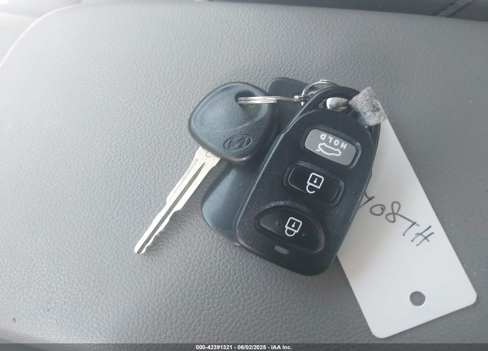 2018 HYUNDAI ELANTRA VIN: KMHD74LF9JU677915