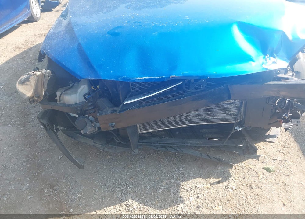 2018 HYUNDAI ELANTRA VIN: KMHD74LF9JU677915
