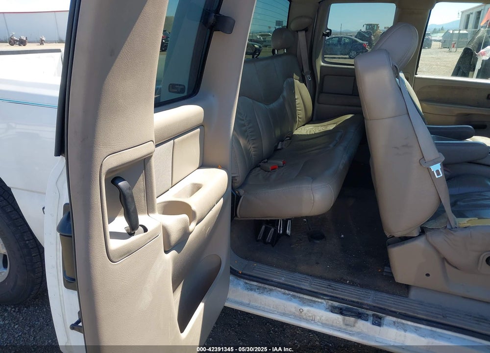 2002 CHEVROLET SILVERADO 1500 LT VIN: 1GCEC19T22Z114628