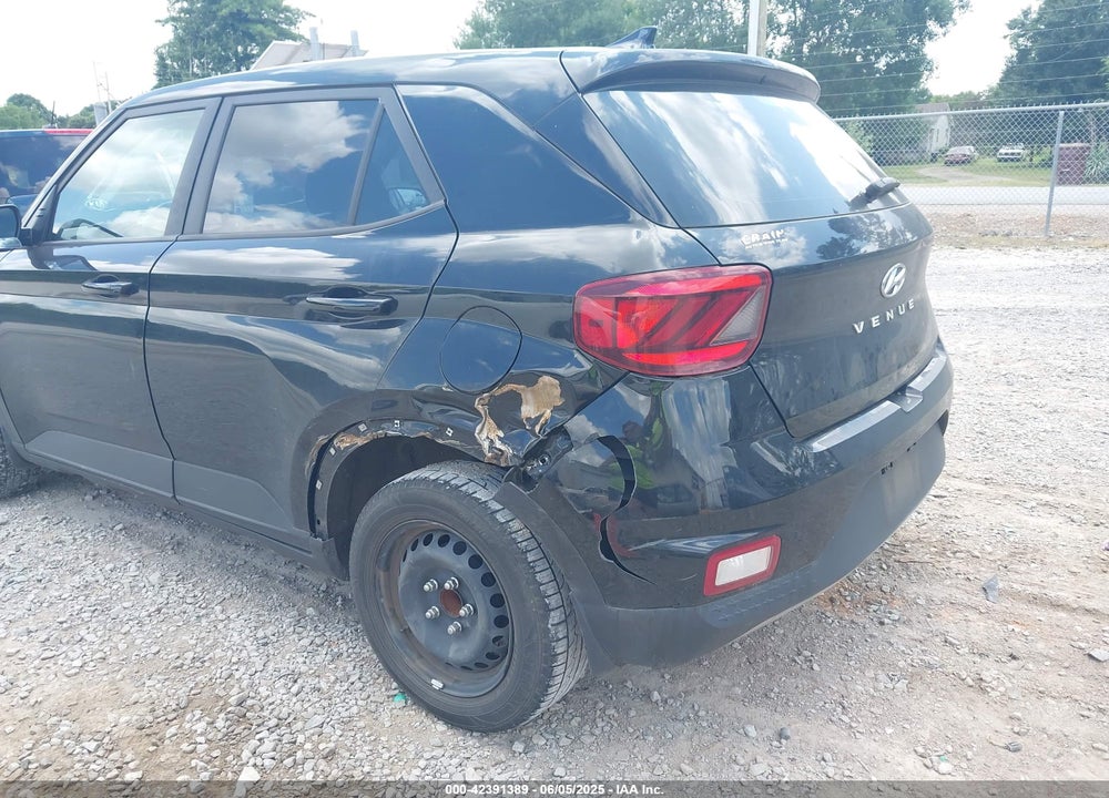 2020 HYUNDAI VENUE SE VIN: KMHRB8A38LU018621